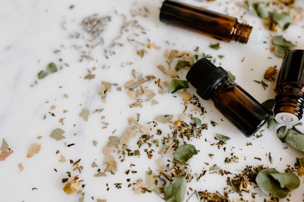 Plantes séchées et huile essentielle